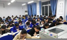 山东学校晚自习不允许上厕所，如何平衡管理与学生需求？(学校不让学生上晚修)